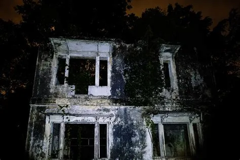  Malaysian Hauntings: Unmasking the Terror within 'Murder at Midnight'